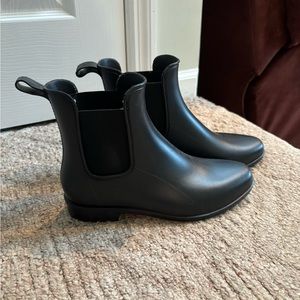 Chelsea Style Rain Boots